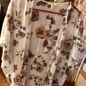 Floral kimono NWT!!!
